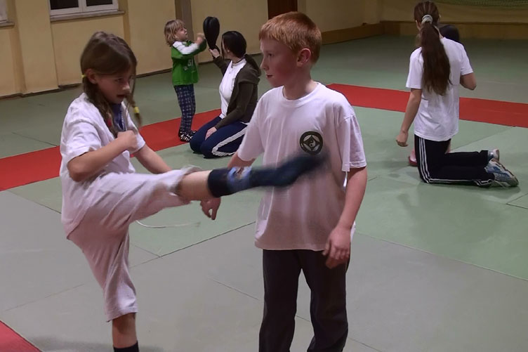 Kampfsport kinderselbstverteidigung9a